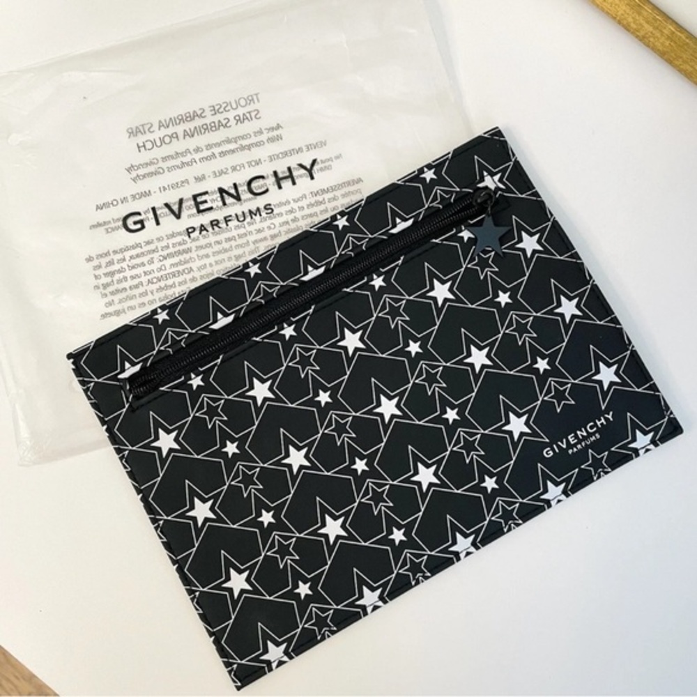 Givenchy‎ Star Clutch/Cosmetic Bag